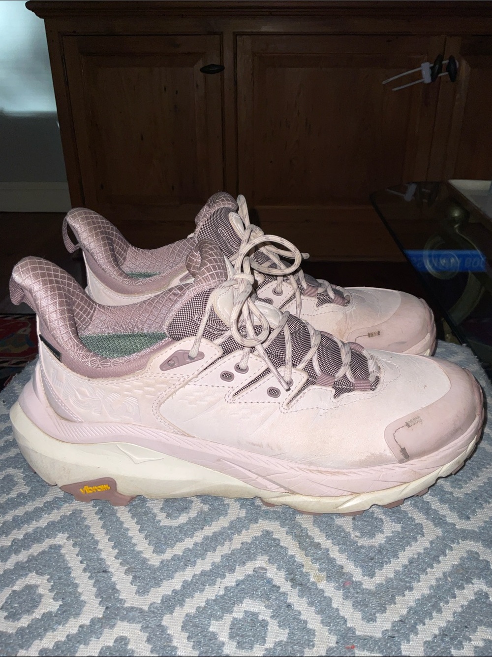 Hoka Kaha 2 low GTX size 10/42.5 Women’s Sneakers